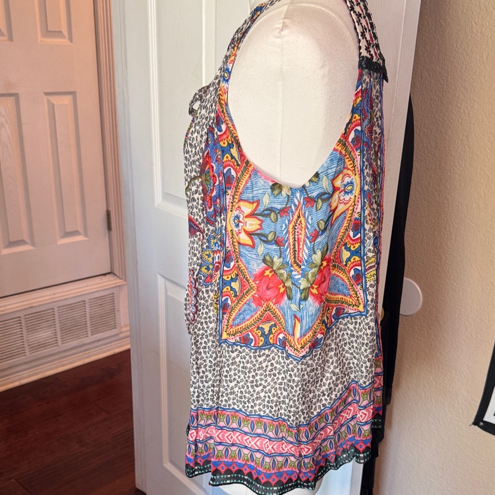 Vibrant Sleeveless Tank Top sold at Anthropologie w Tie-Front can wear other way - Picture 5 of 13